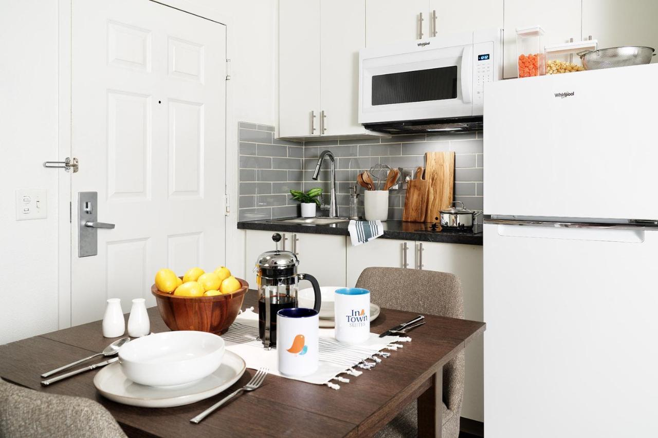 Intown Suites Extended Stay Raleigh Garner Nc Bagian luar foto