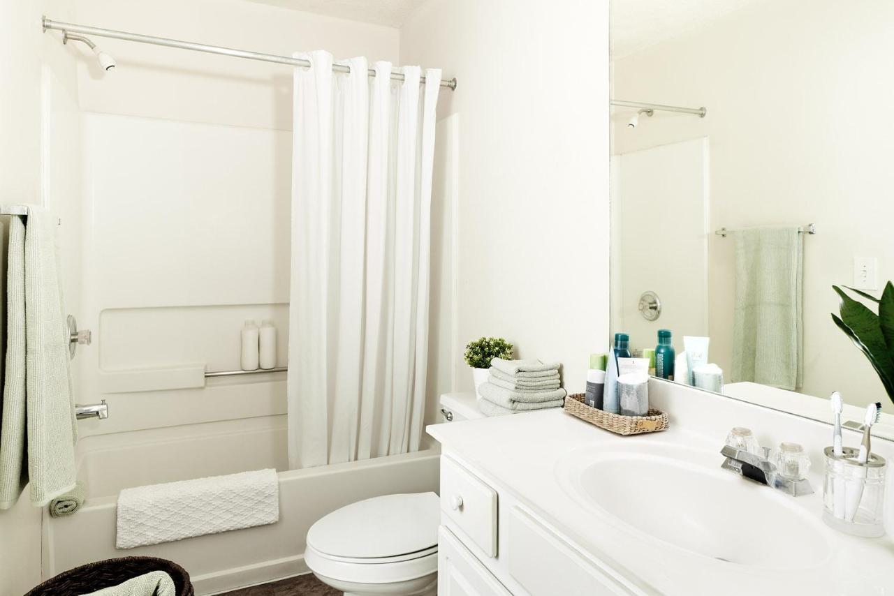 Intown Suites Extended Stay Raleigh Garner Nc Bagian luar foto